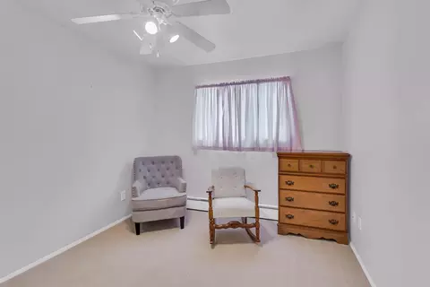 Bedroom - 337 Hillside Ave, Jackson, MI 49203 photo 3 of 7
