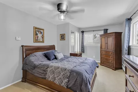 Bedroom - 337 Hillside Ave, Jackson, MI 49203 photo 1 of 7