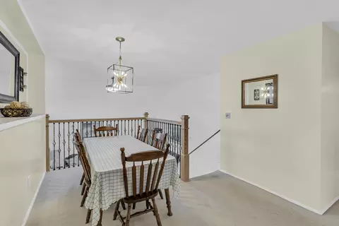 Entry Way - 337 Hillside Ave, Jackson, MI 49203 photo 2 of 3