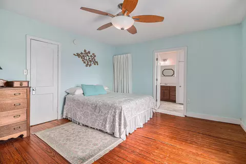 Bedroom - 898 E 88th St, Newaygo, MI 49337 photo 4 of 11
