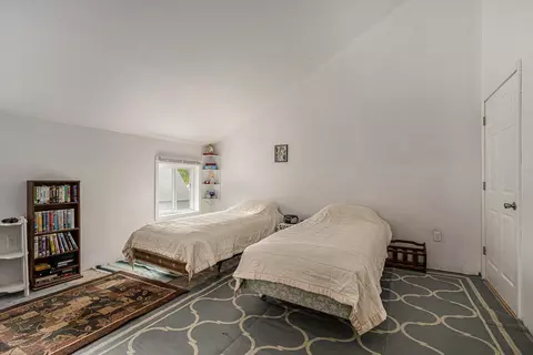 Bedroom - 898 E 88th St, Newaygo, MI 49337 photo 7 of 11