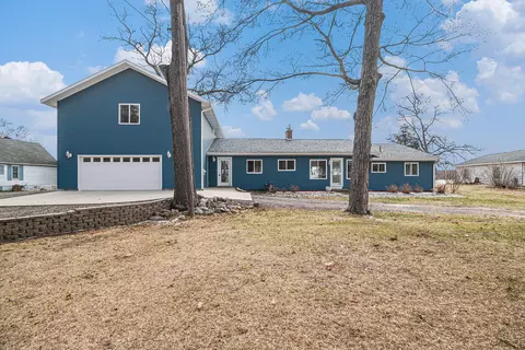 Exterior - 898 E 88th St, Newaygo, MI 49337 photo 5 of 16