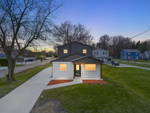 33970 Schneider Rd, Chesterfield, MI 48047