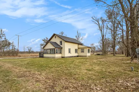 29901 29th St, Paw Paw, MI 49079