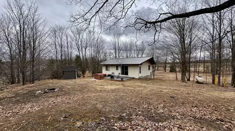 12854 Litzen Rd, Copemish, MI 49625