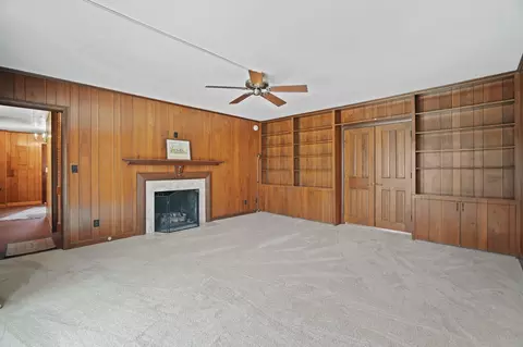 Living - 3411 Stonewall Rd, Jackson, MI 49203 photo 6 of 8