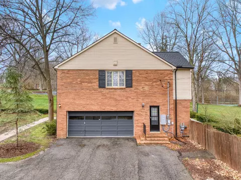 Exterior - 3411 Stonewall Rd, Jackson, MI 49203 photo 15 of 26