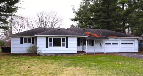 Exterior - 22115 Gratiot Rd, Merrill, MI 48637 photo 2 of 11