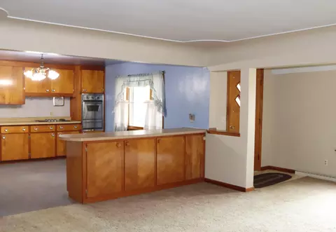 Living - 22115 Gratiot Rd, Merrill, MI 48637 photo 2 of 2
