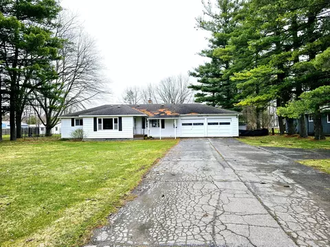 22115 Gratiot Rd, Merrill, MI 48637