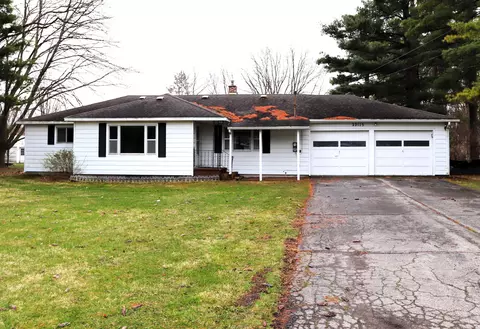 Exterior - 22115 Gratiot Rd, Merrill, MI 48637 photo 9 of 11