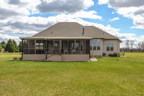 Exterior - 2951 E Ave, Kalamazoo, MI 49004 photo 14 of 21