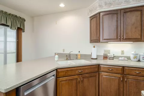 Kitchen - 2951 E Ave, Kalamazoo, MI 49004 photo 2 of 4