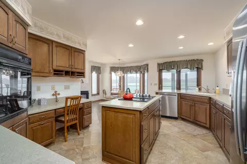 Kitchen - 2951 E Ave, Kalamazoo, MI 49004 photo 1 of 4