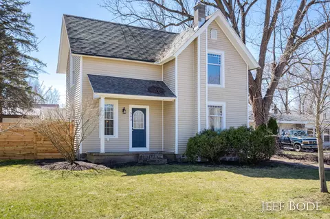 503 W Ellis St, Belding, MI 48809