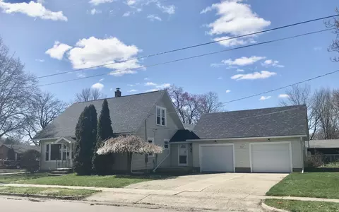 703 Michigan Ave, Sturgis, MI 49091