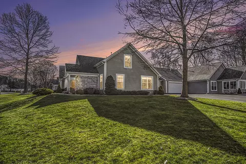 150 Ashton Lake Dr, Battle Creek, MI 49015