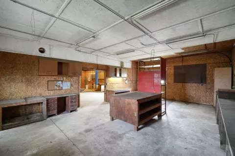Kitchen - 8529 Welch Rd, Tecumseh, MI 49286 photo 5 of 6