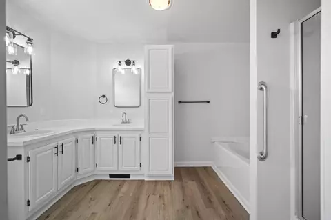Bath - 8529 Welch Rd, Tecumseh, MI 49286 photo 1 of 5
