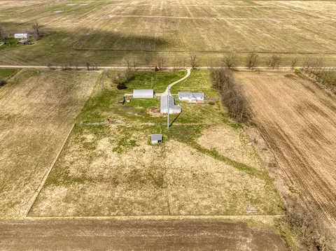 View/Area - 8529 Welch Rd, Tecumseh, MI 49286 photo 8 of 11