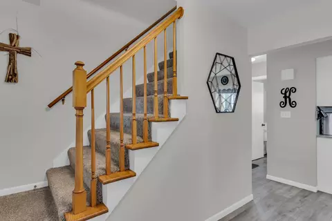 Entry Way - 2461 Smiley Way, Jackson, MI 49203 photo 1 of 2