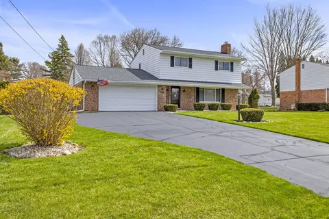 Exterior - 2461 Smiley Way, Jackson, MI 49203 photo 3 of 12