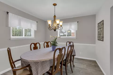 Dining - 2461 Smiley Way, Jackson, MI 49203 photo 1 of 3