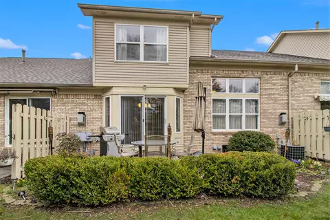 25403 Willowbrook Ct, Flat Rock, MI 48134 photo 24