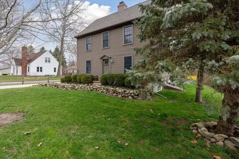 Exterior - 7500 3rd St, Dexter, MI 48130 photo 3 of 13