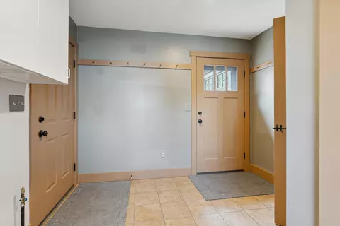 Entry Way - 7500 3rd St, Dexter, MI 48130 photo 2 of 5