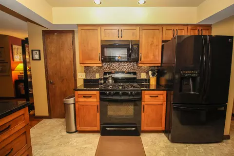 110 E Adams St, Three Rivers, MI 49093 photo 12