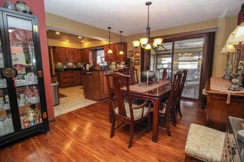 110 E Adams St, Three Rivers, MI 49093 photo 8