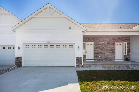 236 Hazelnut Dr #17, Coopersville, MI 49404