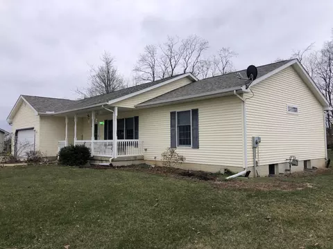 3160 Cobblestone Rdg, Tecumseh, MI 49286
