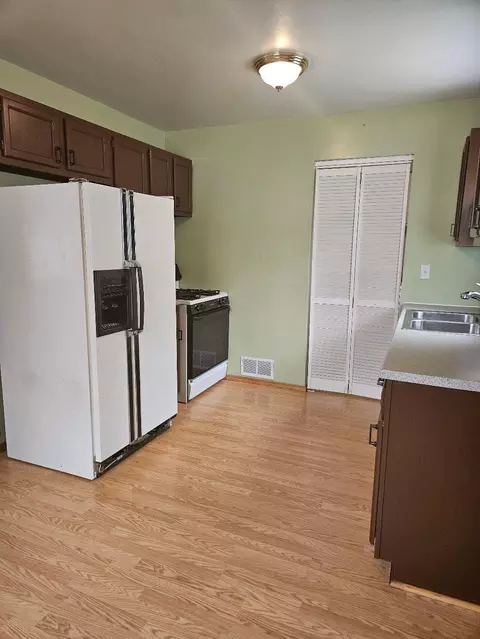 Kitchen - 4511 Niagara St, Wayne, MI 48184 photo 3 of 3