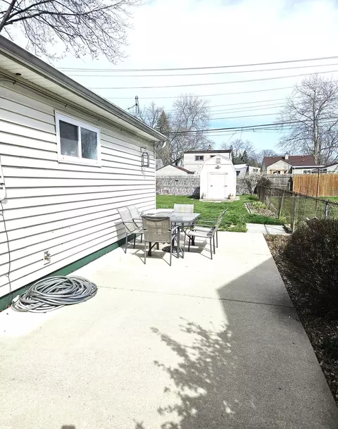Exterior - 4511 Niagara St, Wayne, MI 48184 photo 2 of 17