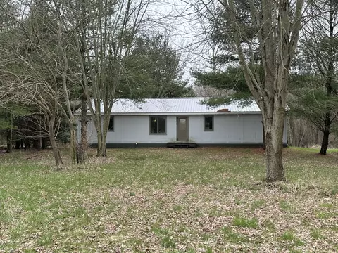 27363 Michigan Ave, Mendon, MI 49072