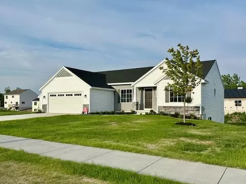 4233 Butternut Dr, Wayland, MI 49348