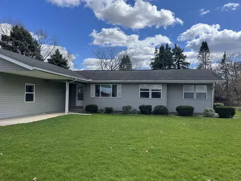 204 E Broadway, White Pigeon, MI 49099