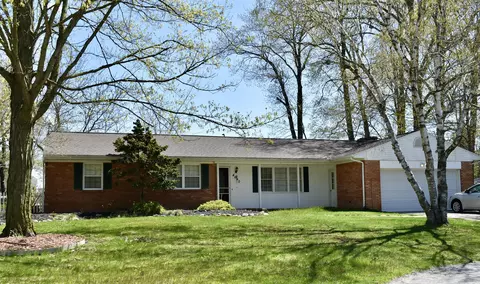 4690 Morningside Dr SE, Kentwood, MI 49512