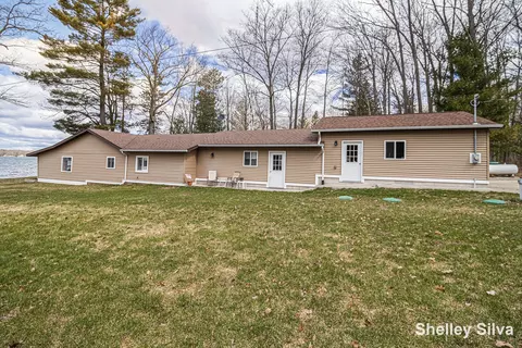 2268 Wolf Lake Dr, Baldwin, MI 49304 photo 17