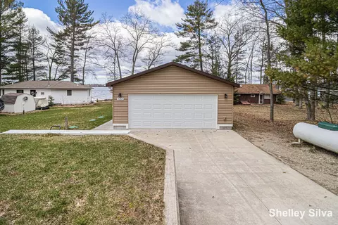 2268 Wolf Lake Dr, Baldwin, MI 49304 photo 18