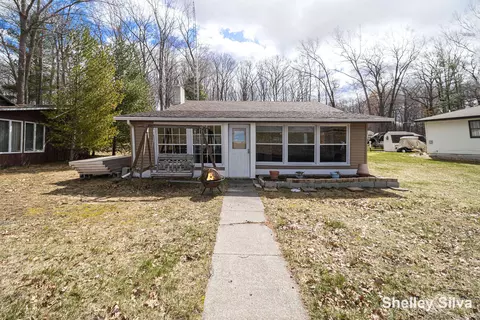 2268 Wolf Lake Dr, Baldwin, MI 49304 photo 3