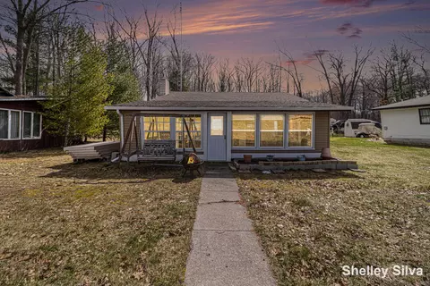 2268 Wolf Lake Dr, Baldwin, MI 49304 photo 4