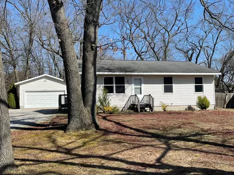 820 Jones St, Muskegon, MI 49442