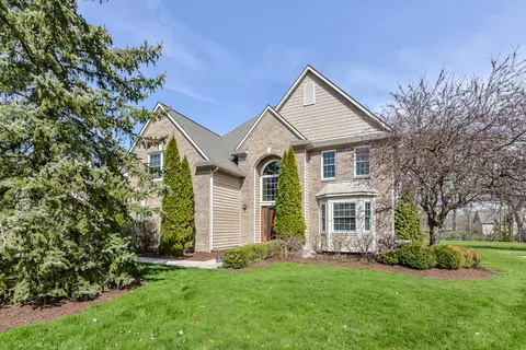 4141 Lake Forest Dr E, Ann Arbor, MI 48108