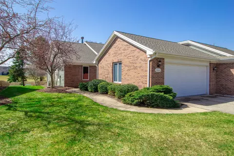 2968 Grand Isle Dr NE, Belmont, MI 49306