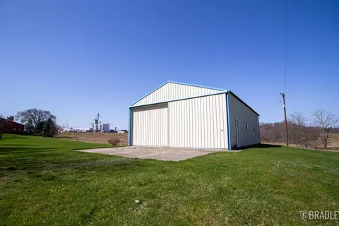 Exterior - 6775 Buehler Rd, Freeport, MI 49325 photo 9 of 16