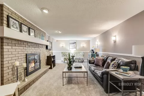 Living - 6775 Buehler Rd, Freeport, MI 49325 photo 3 of 7