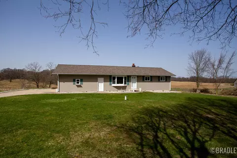 Exterior - 6775 Buehler Rd, Freeport, MI 49325 photo 5 of 16